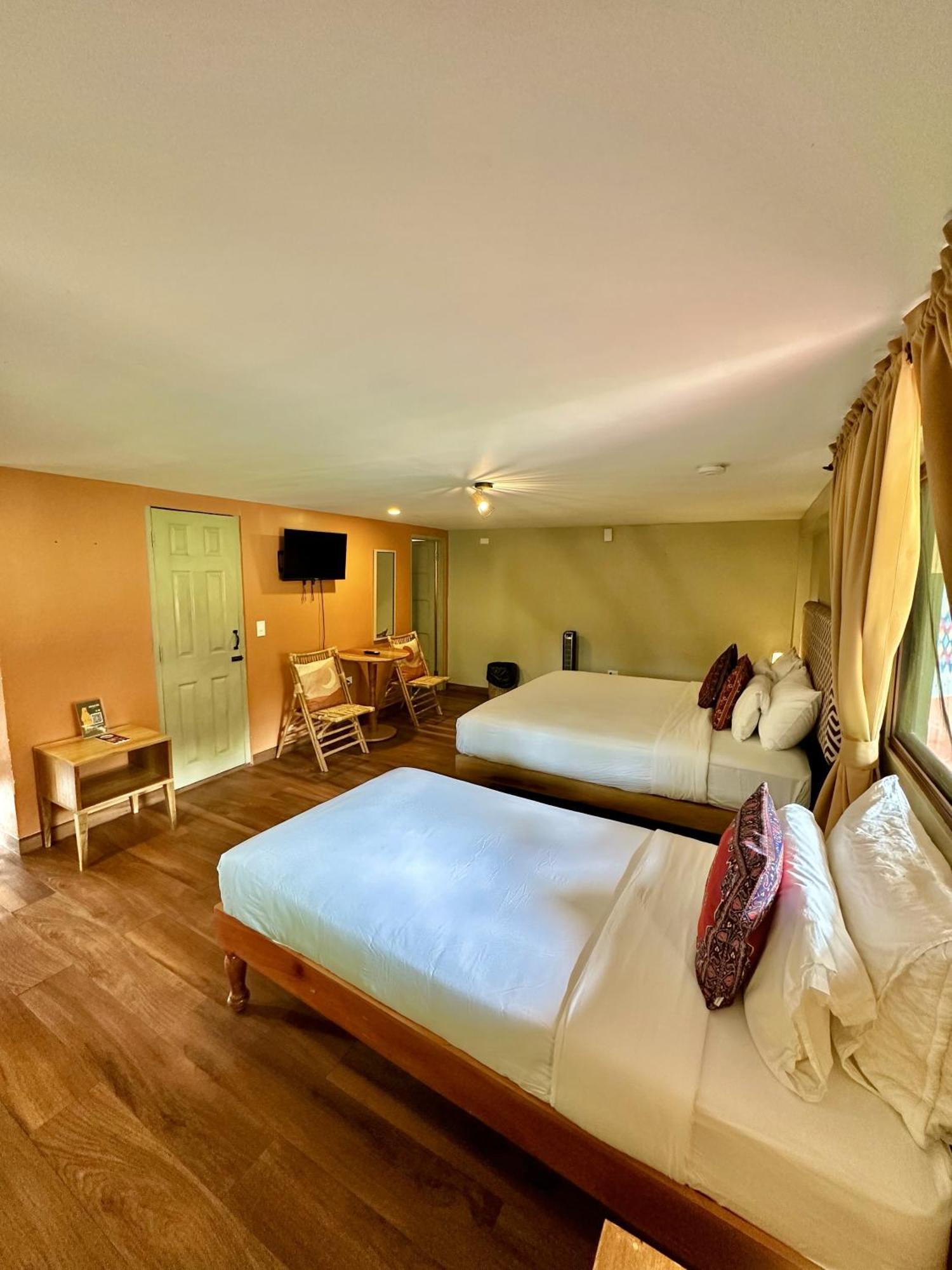 Hotel Socialtel 2*